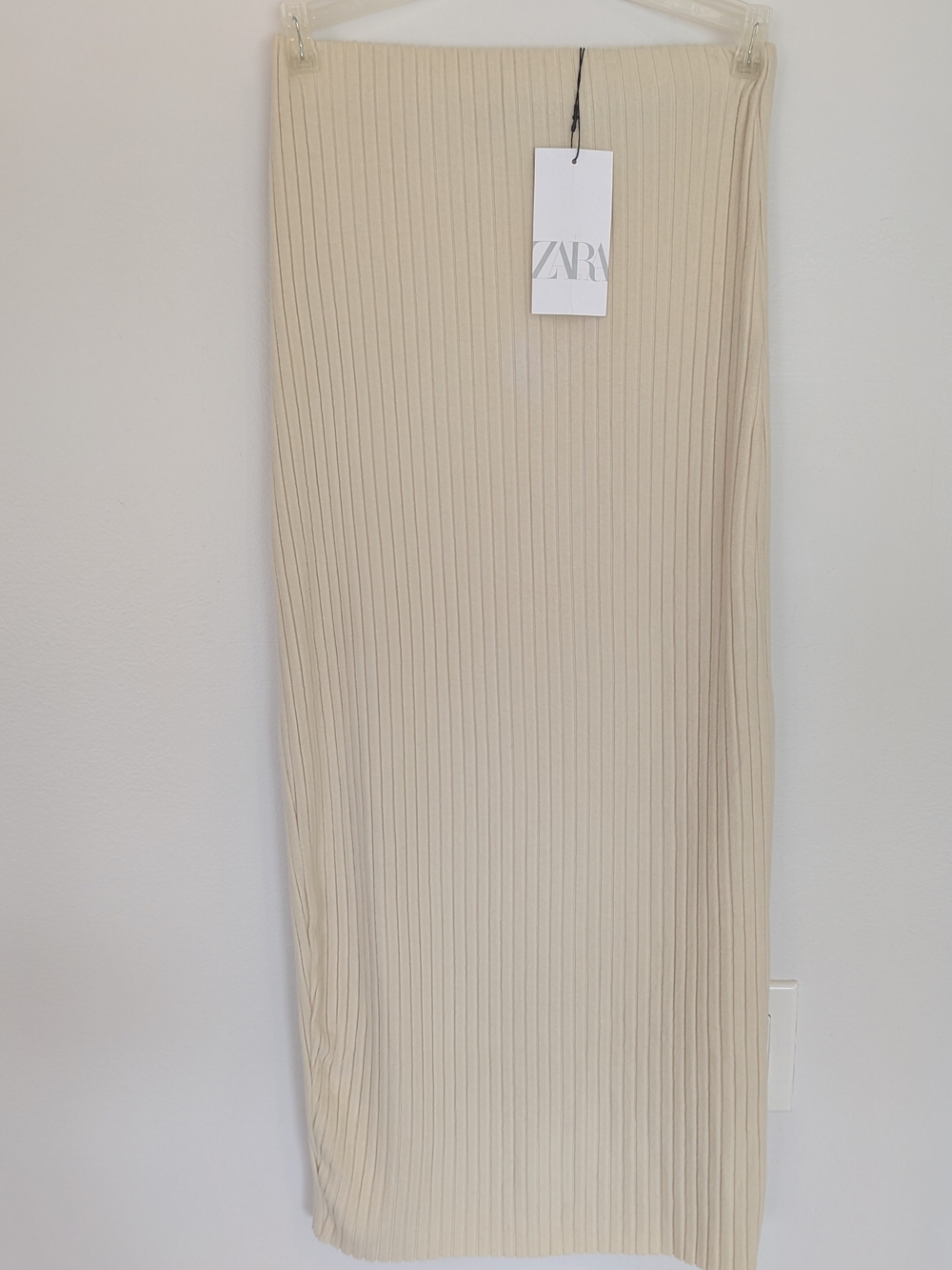 ZARA Cream Ribbed Midi Skirt Size M